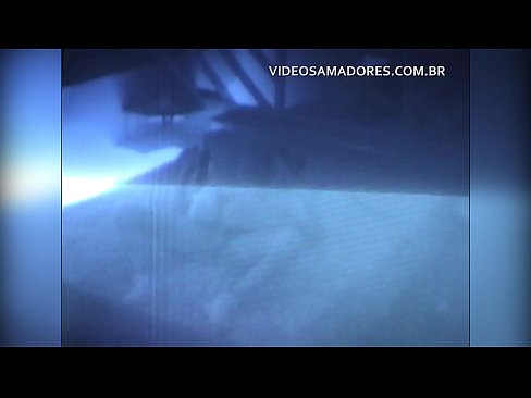 ❤️ U maritu filma a moglia chì scopa un vicinu è scopre chì hè un cornu Porno à co.novoporn.ru ️❤