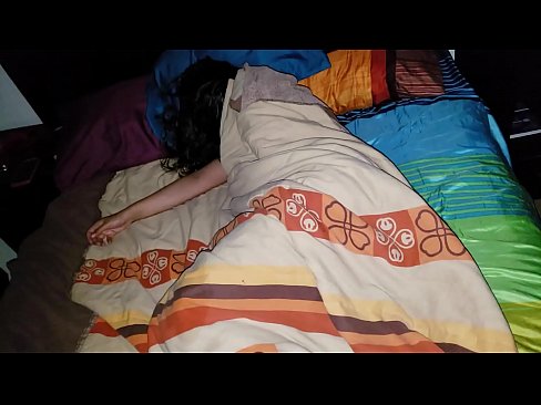 ❤️ Stepson rimprovera a so ghjovana matrigna mentre dorme. Porno à co.novoporn.ru ️❤